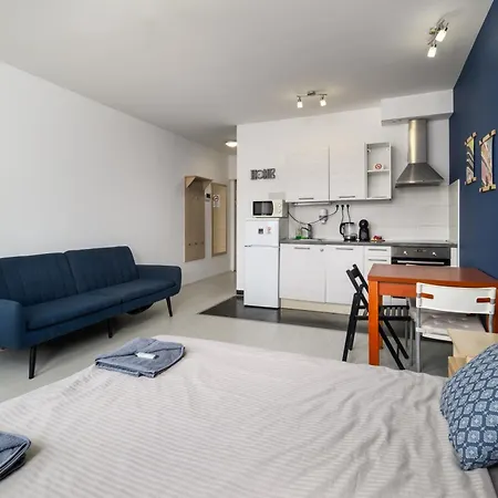 Lägenhet Sun Residential Suite-free Parking Garage Same Building Budapest