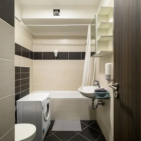 Sun Residential Suite-free Parking Garage Same Building *