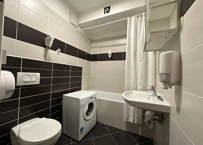 Sun Residential Suite-free Parking Garage Same Building