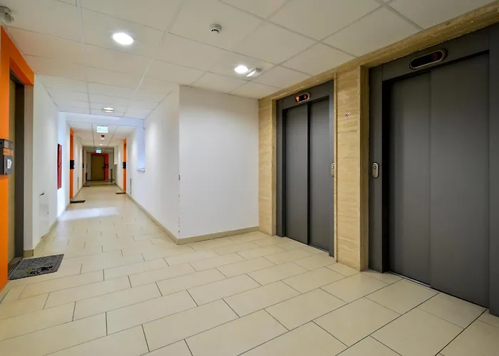 Sun Residential Suite-free Parking Garage Same Building
