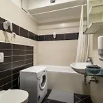 Sun Residential Suite-free Parking Garage Same Building بودابست
