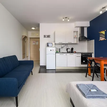 Sun Residential Suite-free Parking Garage Same Building